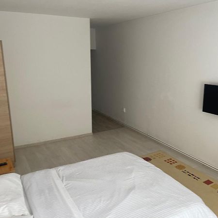 Ana Central Rooms Oradea Exteriör bild